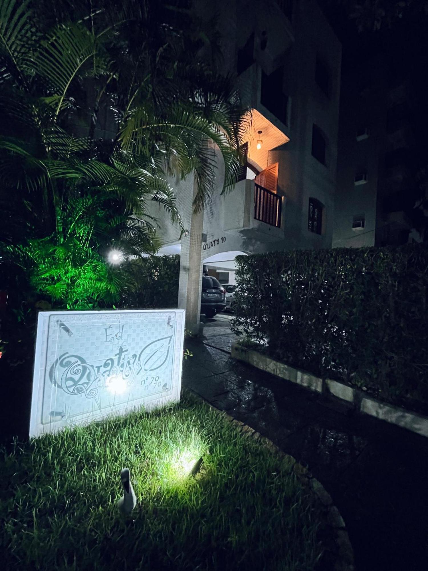 Apartamento Charmoso A 400Mts Da Praia Da Enseada Guarujá Exterior photo